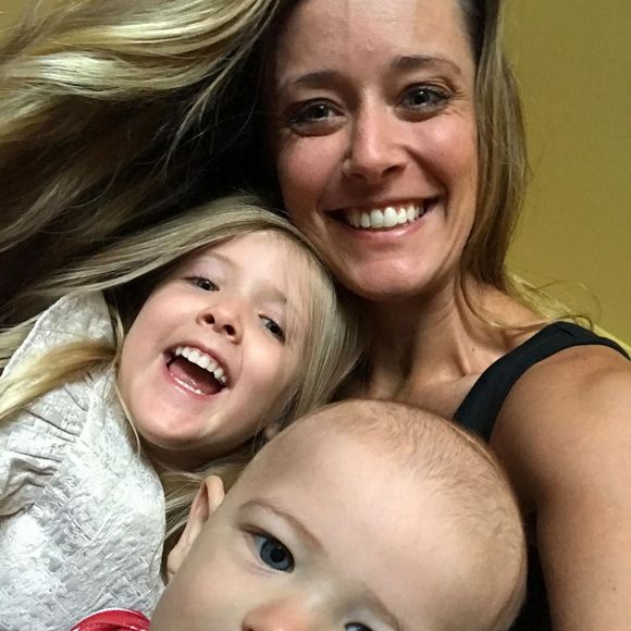 Meet your Posher, Alyssa - Picture 1 of 1